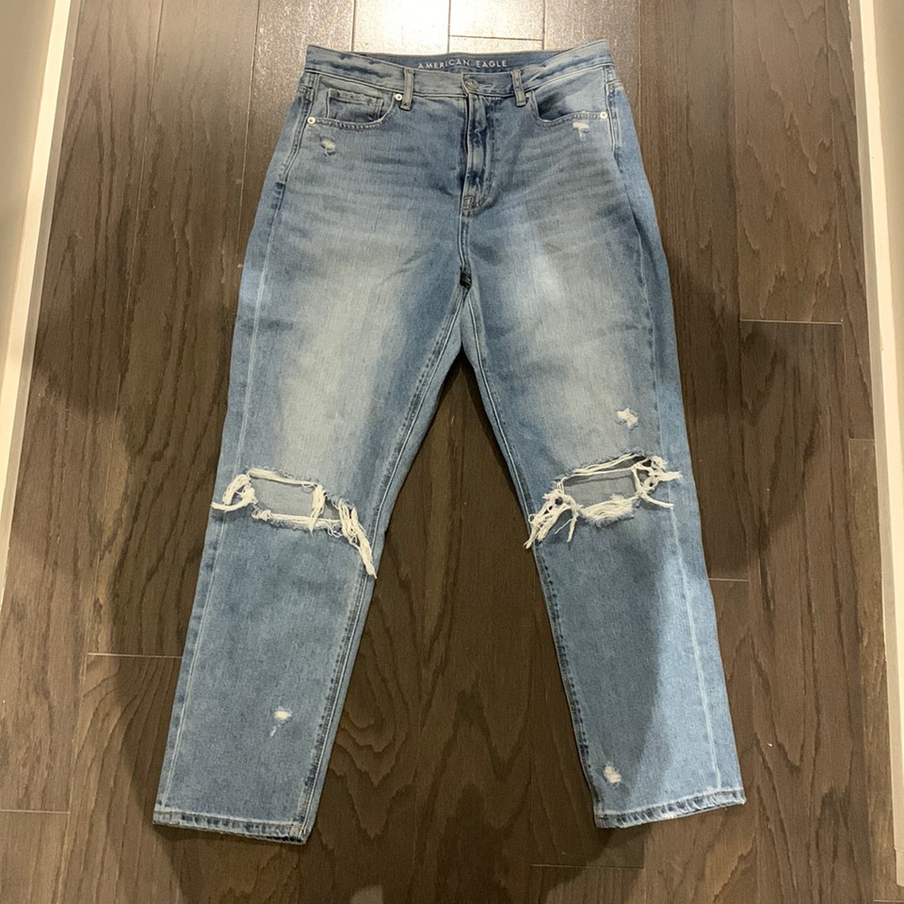 American eagle mom jean